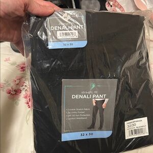 Denali Men's Black Cargo Pants